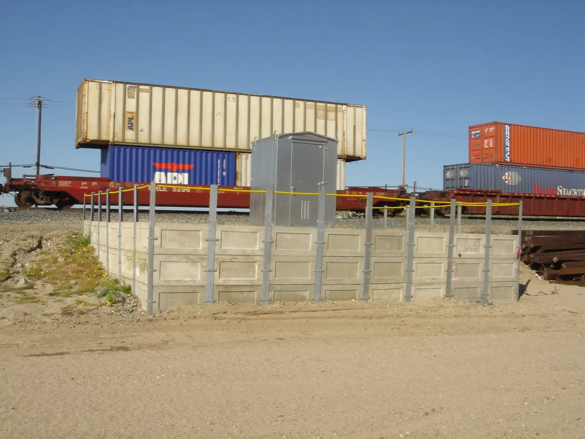 Dixie Precast precast concrete retaining wall — product photo