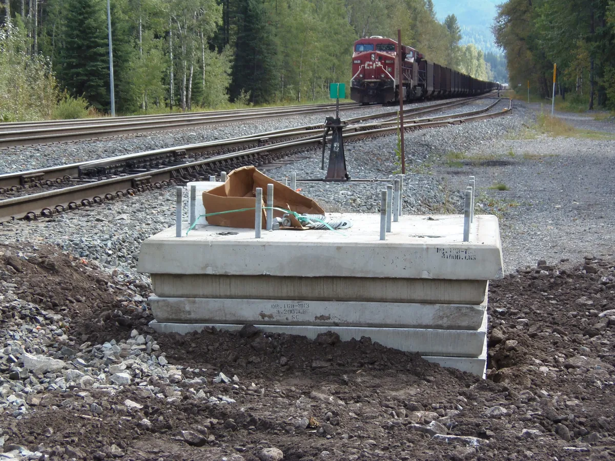 DP-16B precast wayside cantilever signal foundation — site photo 5