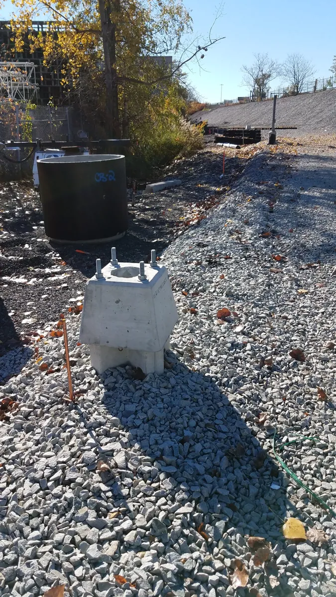 DPS-1A precast flasher foundation — site photo 1
